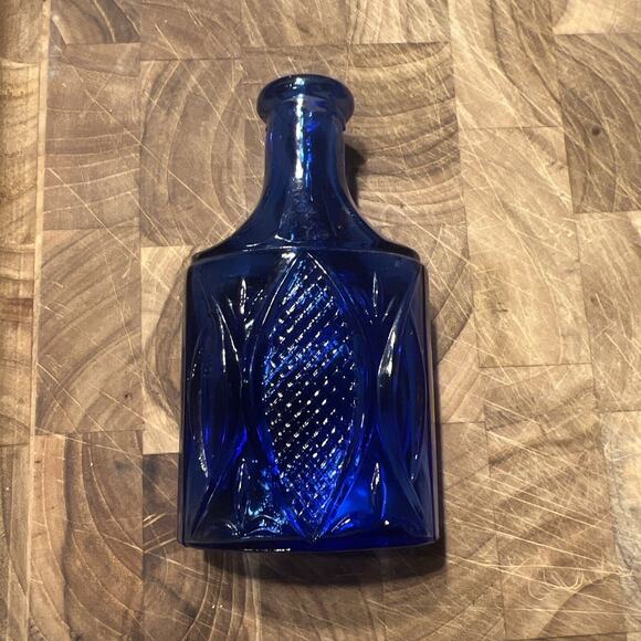 Lot of 4 vintage mini glass decanter bottles| cobalt blue| emerald | clear - Picture 3 of 10